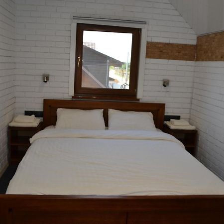 Hotel Pryvatna Sadyba Tviy Kut à Svityaz' Extérieur photo